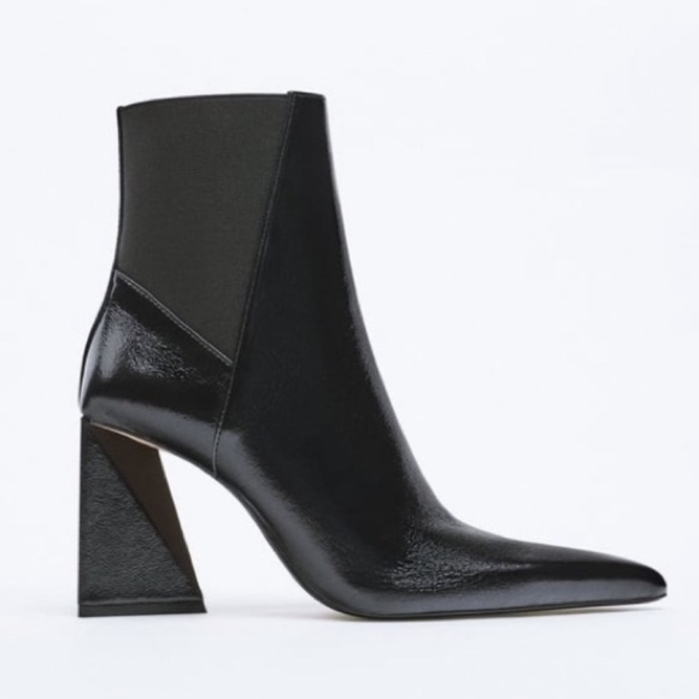 Zara black geometric heel ankle booties